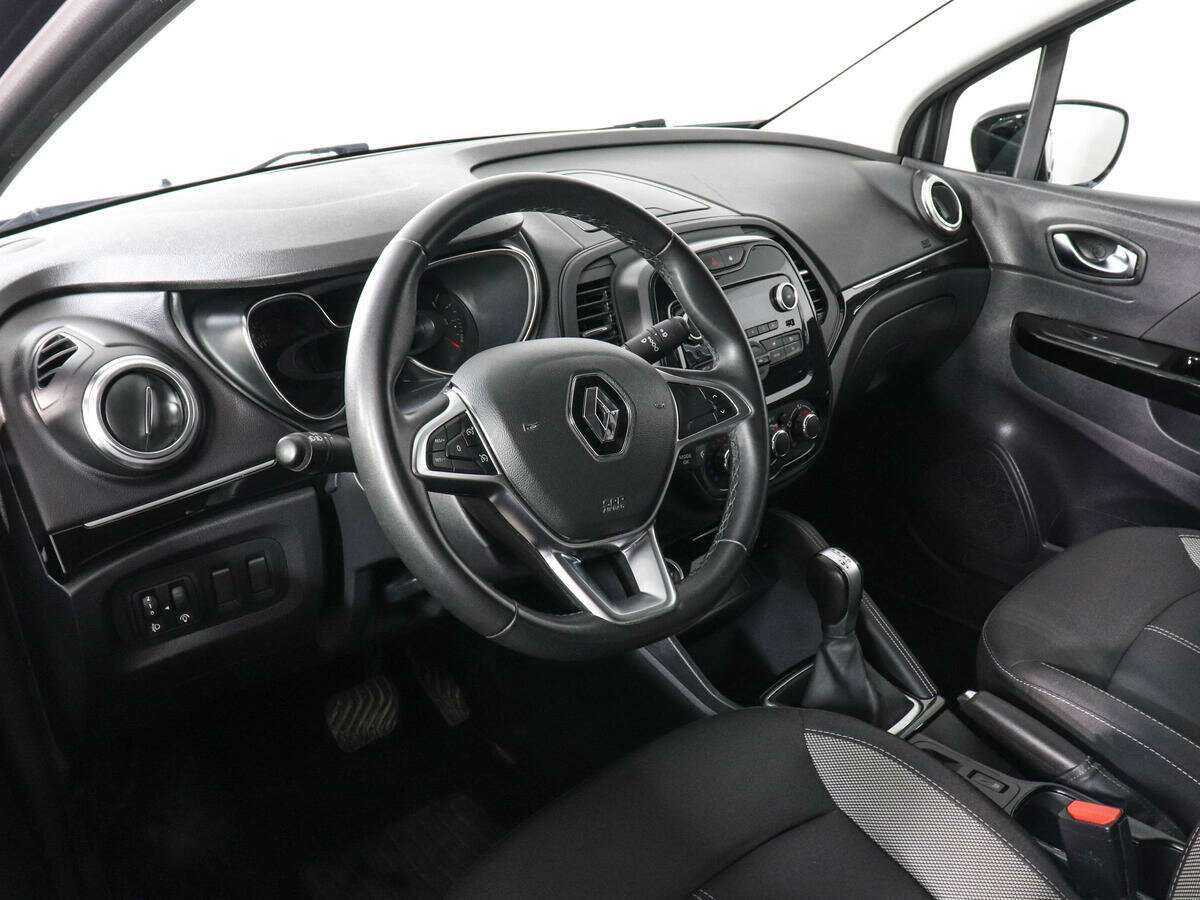 Б/У Рено Каптюр 2020 года. Фото: #7