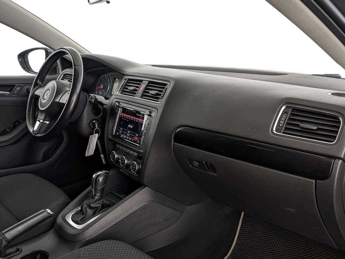 Б/У Фольксваген Джетта 2012 года. Фото: #7