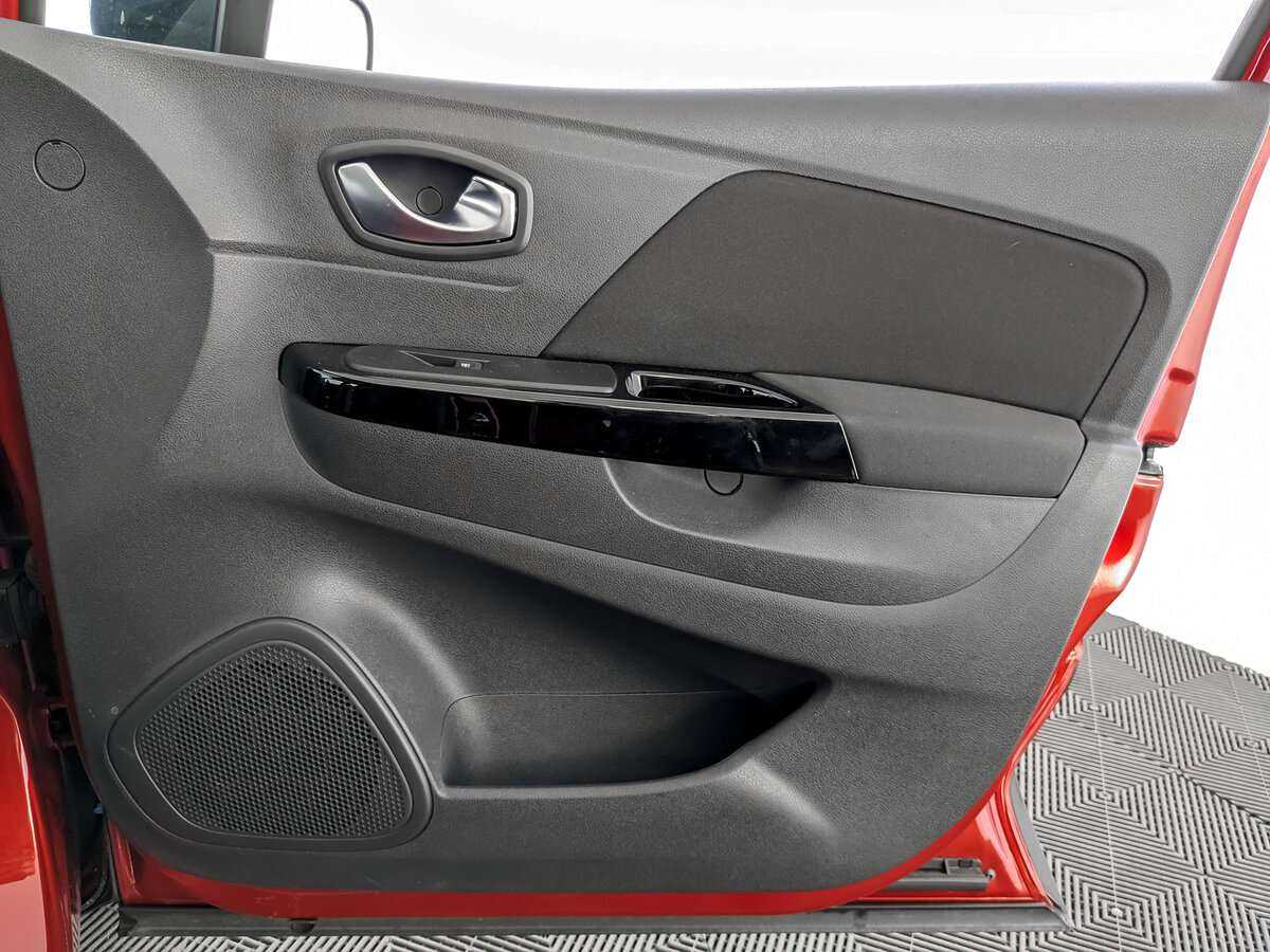 Б/У Рено Каптюр 2022 года. Фото: #18