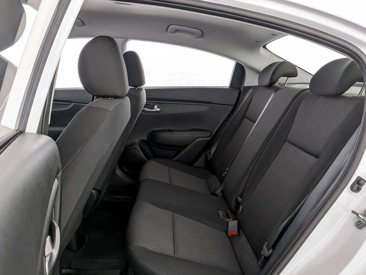 Б/У Киа Рио 2021 года. Фото: #9