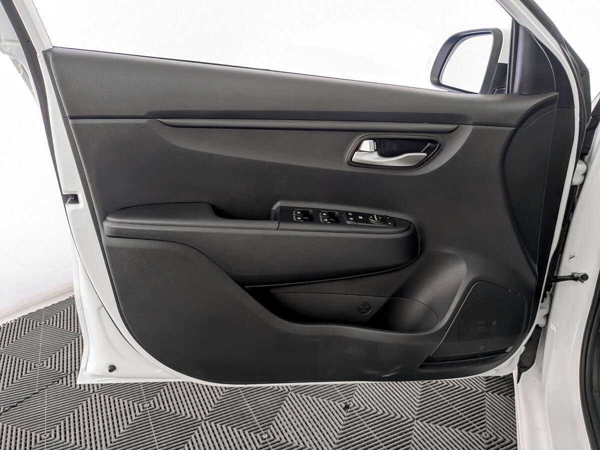 Б/У Киа Рио 2021 года. Фото: #14