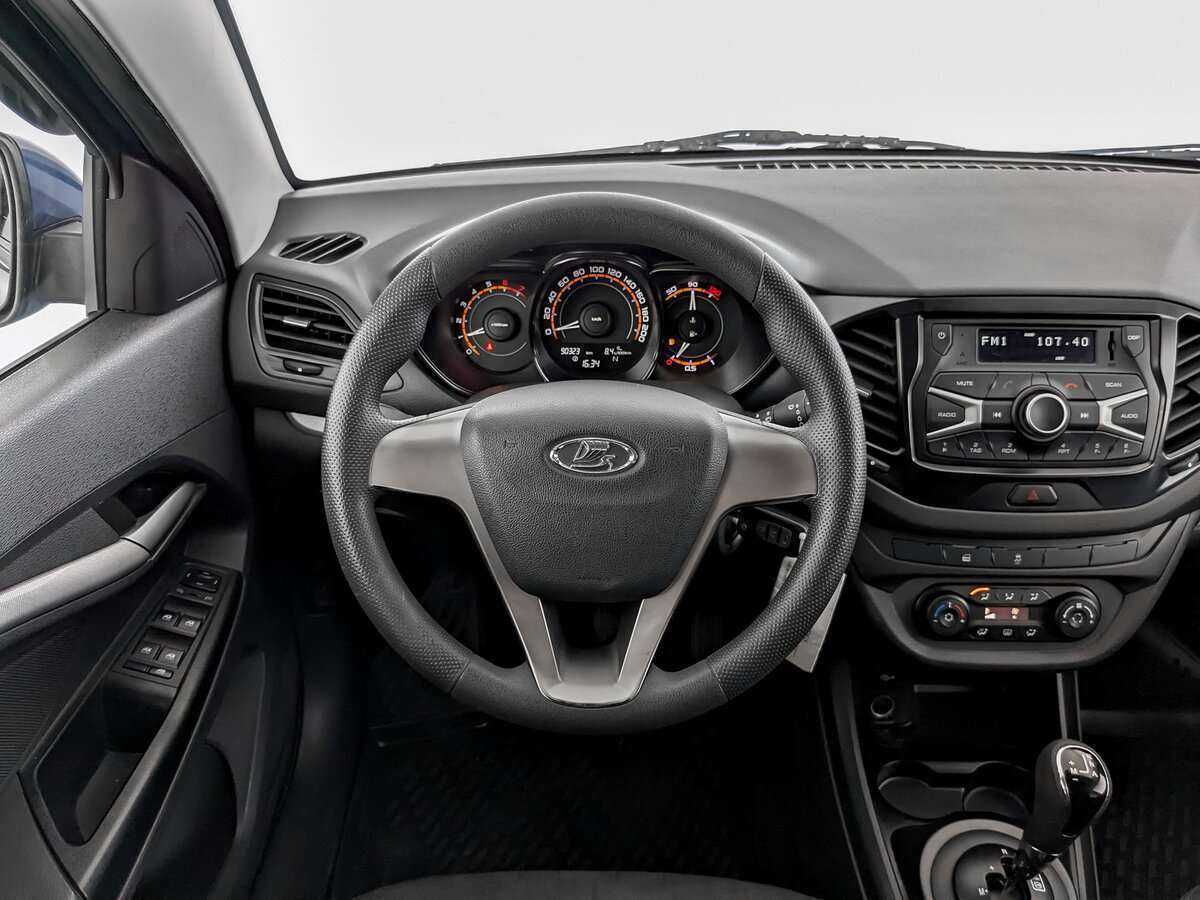 Б/У Лада (ВАЗ) Веста 2017 года. Фото: #16