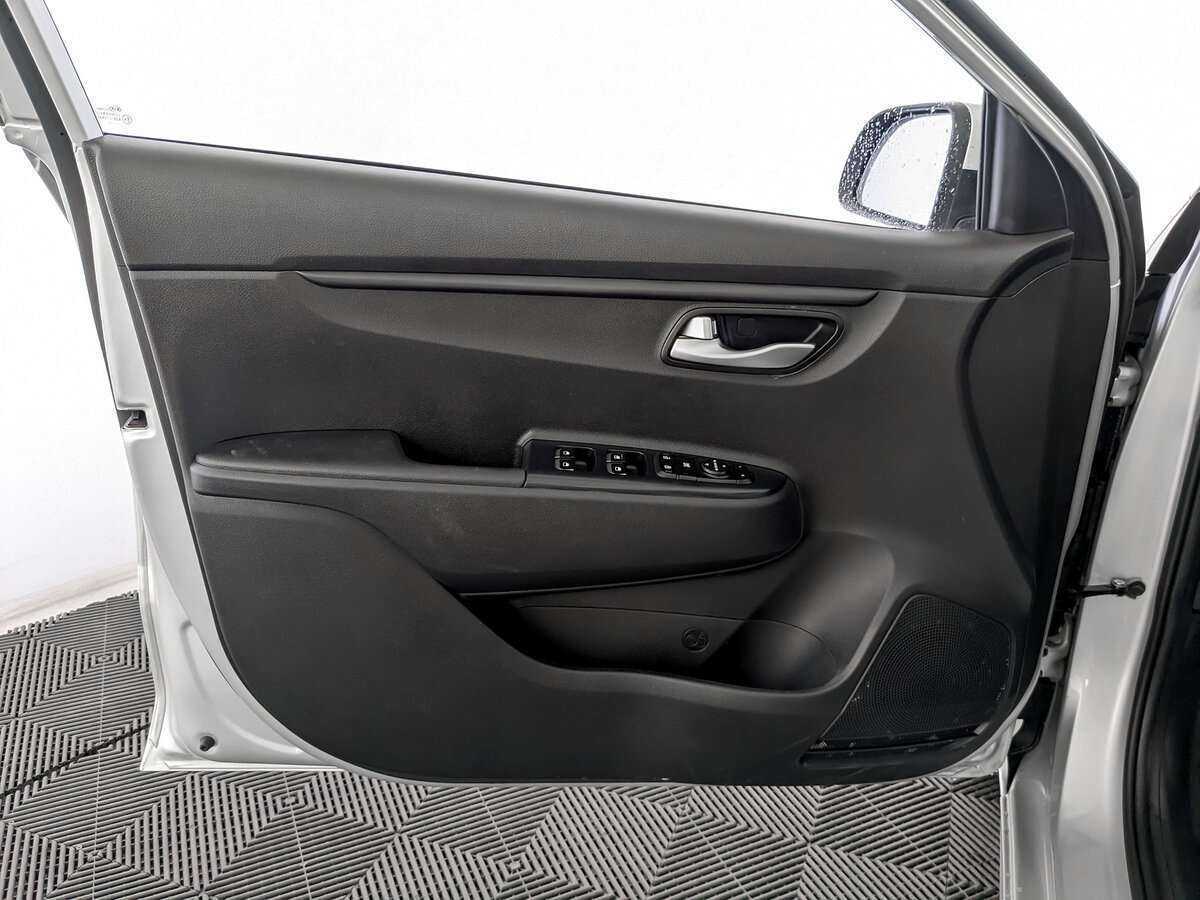 Б/У Киа Рио 2021 года. Фото: #14