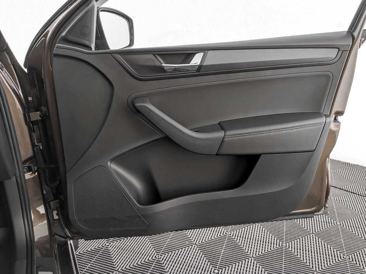 Б/У Шкода Рапид 2020 года. Фото: #18