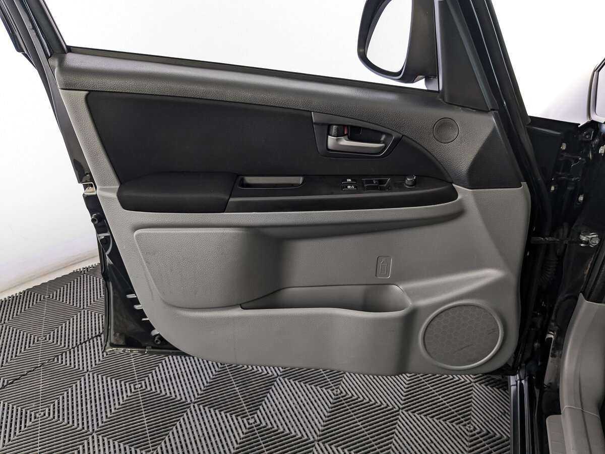 Б/У Сузуки С-Икс4 2014 года. Фото: #14