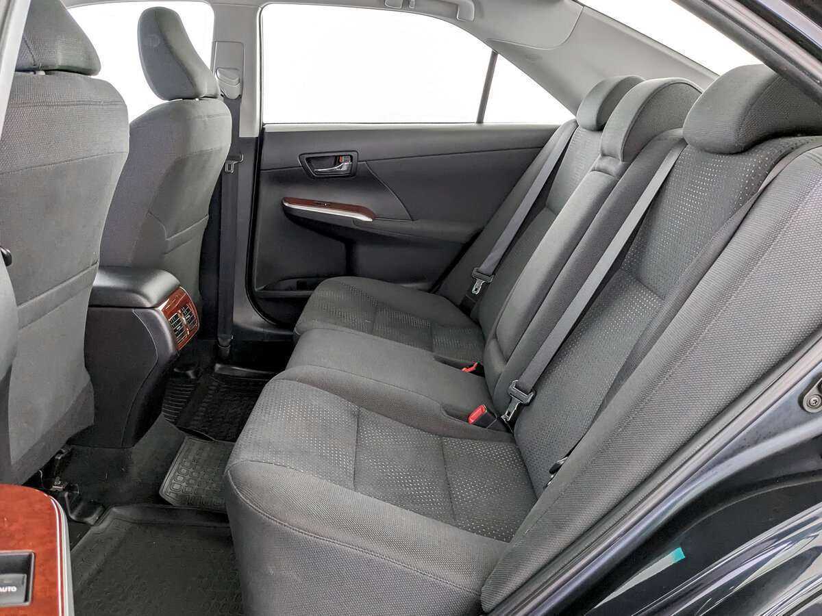 Б/У Тойота Камри 2013 года. Фото: #9