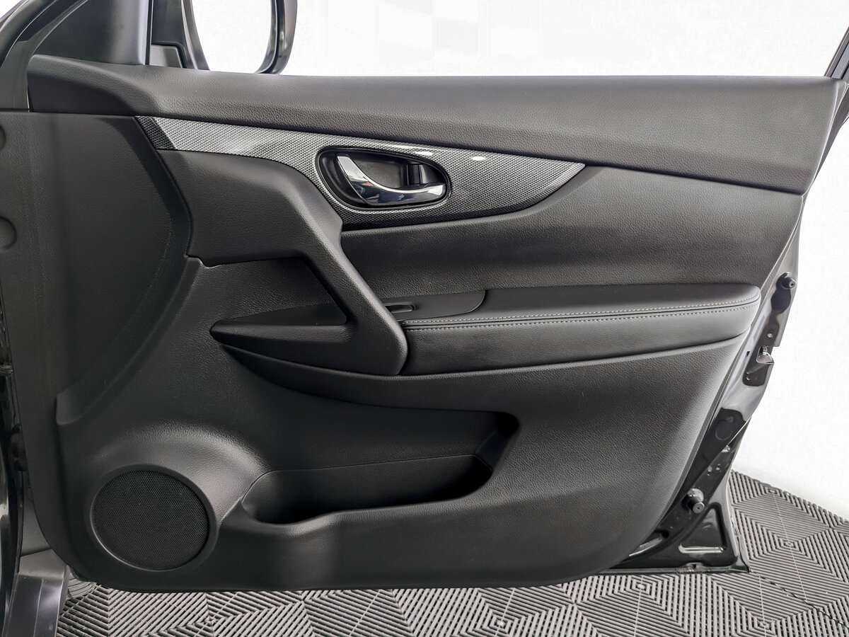 Б/У Ниссан Икс-Трейл 2017 года. Фото: #19