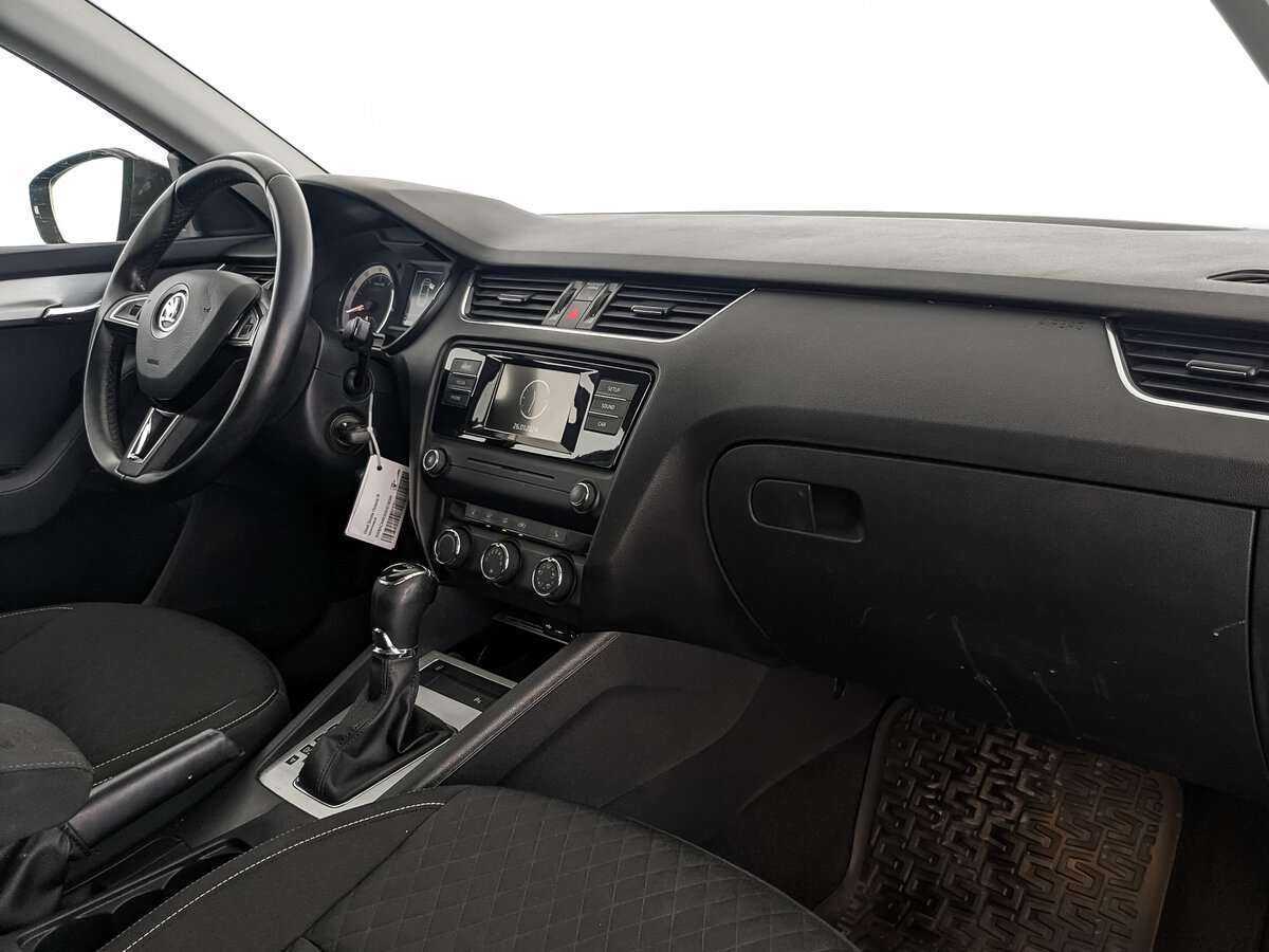 Б/У Шкода Октавия 2016 года. Фото: #12