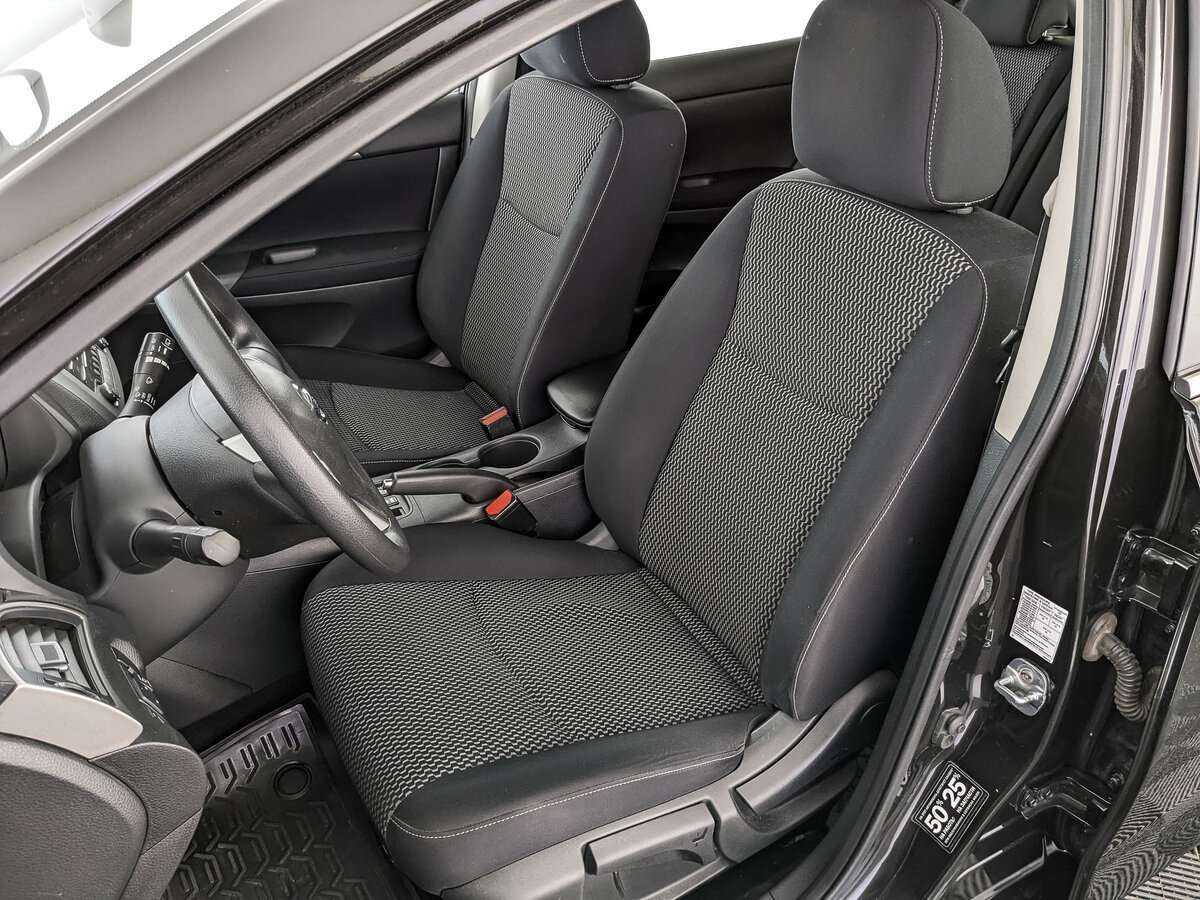 Б/У Ниссан Тиида 2015 года. Фото: #15