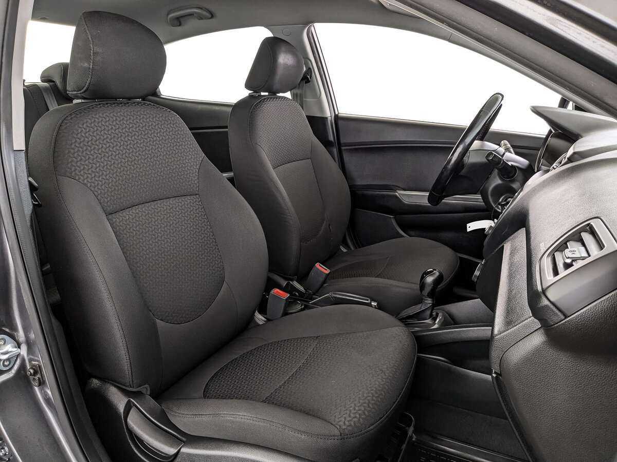 Б/У Киа Рио 2017 года. Фото: #17