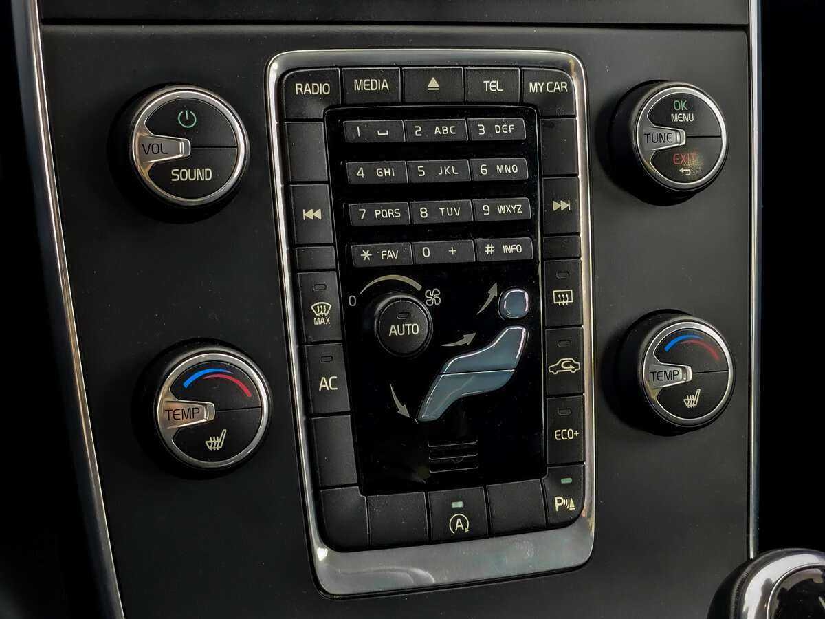 Б/У Вольво С60 2015 года. Фото: #21