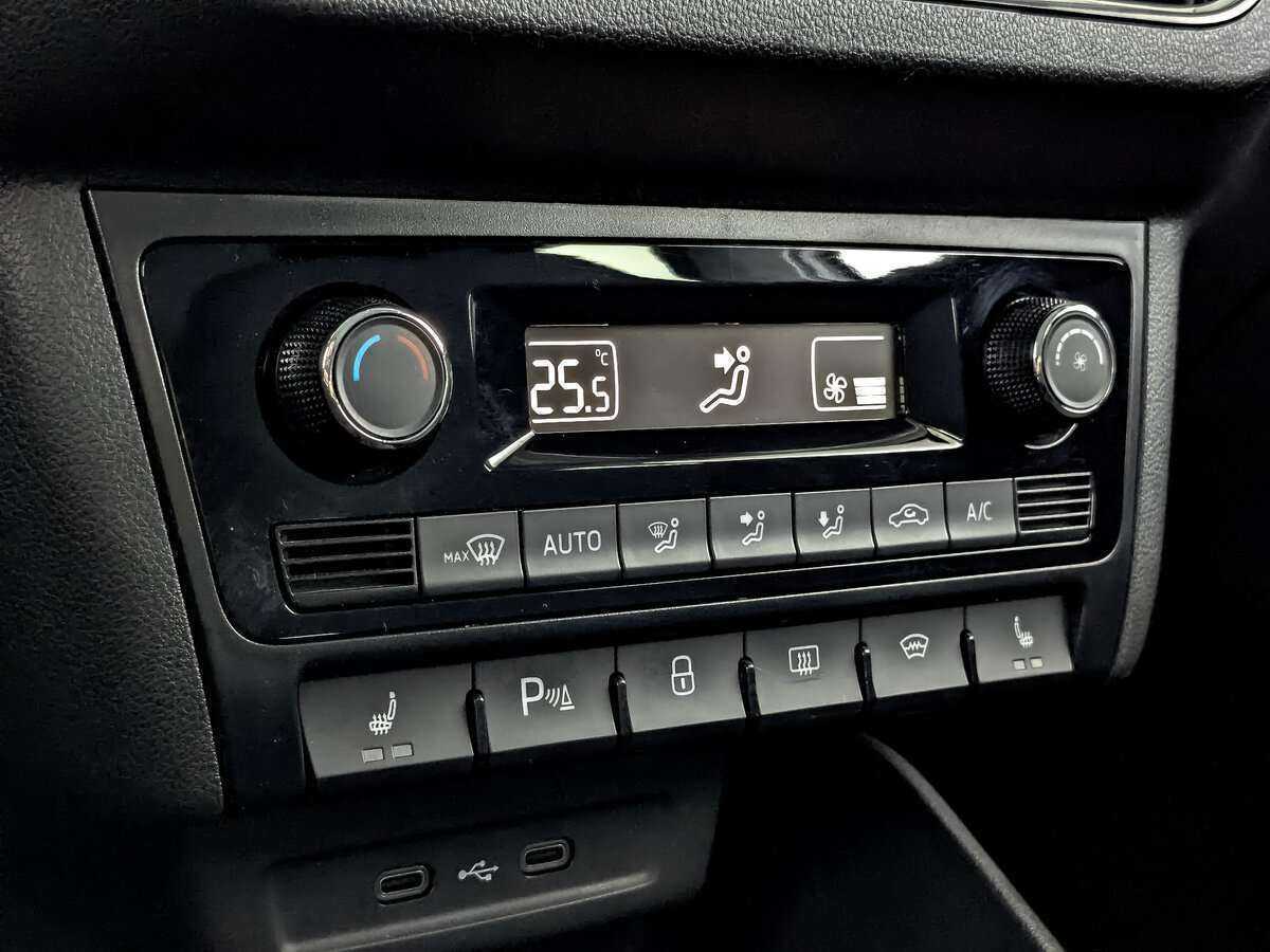 Б/У Фольксваген Поло 2021 года. Фото: #14