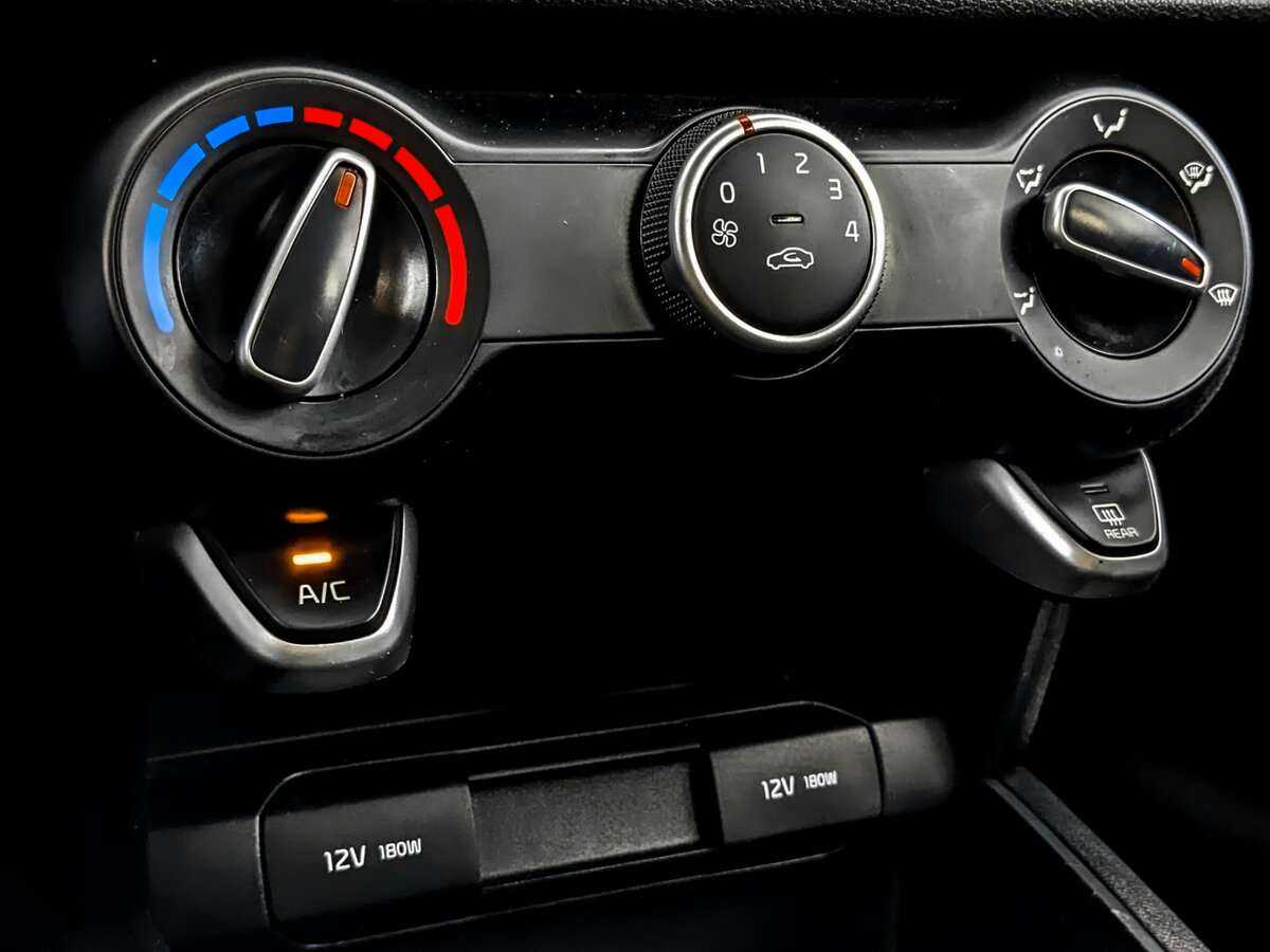 Б/У Киа Рио 2021 года. Фото: #24