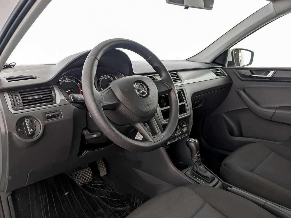 Б/У Шкода Рапид 2019 года. Фото: #13