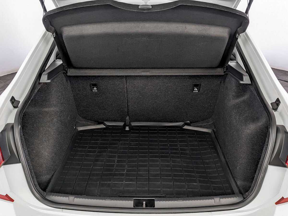 Б/У Фольксваген Поло 2020 года. Фото: #8