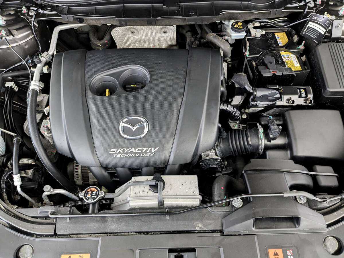 Б/У Мазда Ц-Икс-5 2016 года. Фото: #8