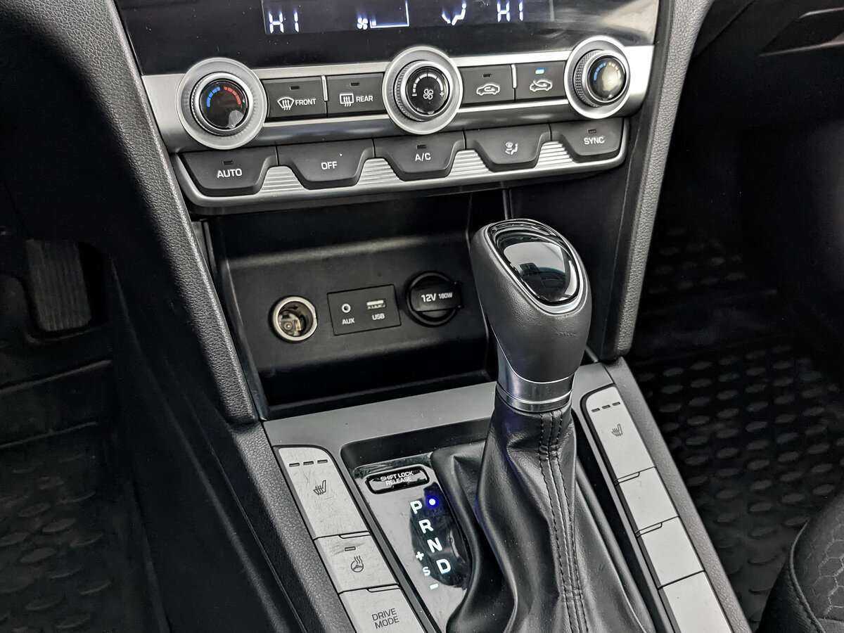 Б/У Хендай Елантра 2020 года. Фото: #21