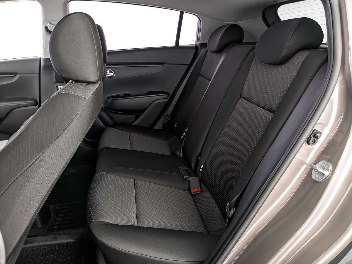 Б/У Киа Рио 2021 года. Фото: #13