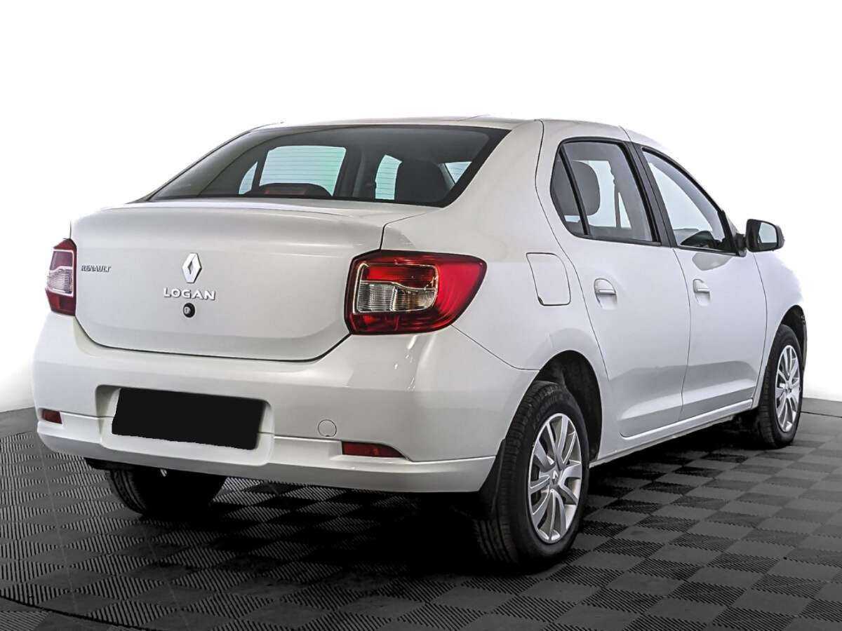 Б/У Рено Логан 2017 года. Фото: #4