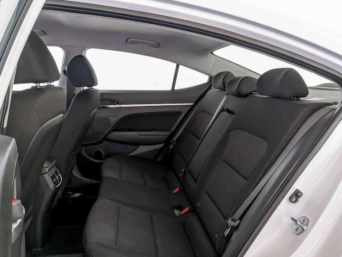 Б/У Хендай Елантра 2020 года. Фото: #9