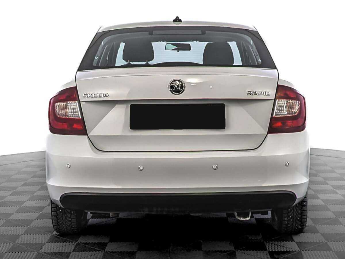 Б/У Шкода Рапид 2018 года. Фото: #5