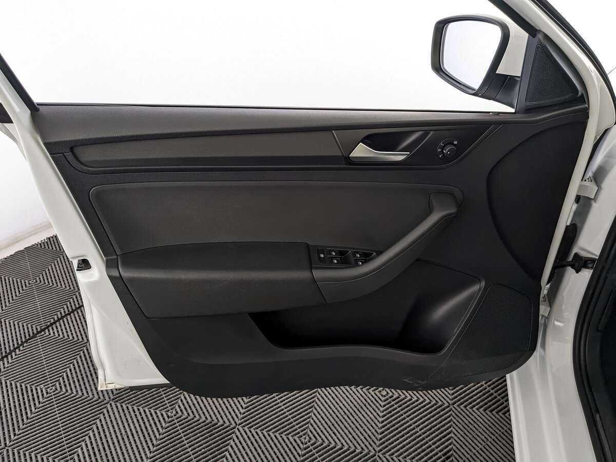 Б/У Фольксваген Поло 2020 года. Фото: #14