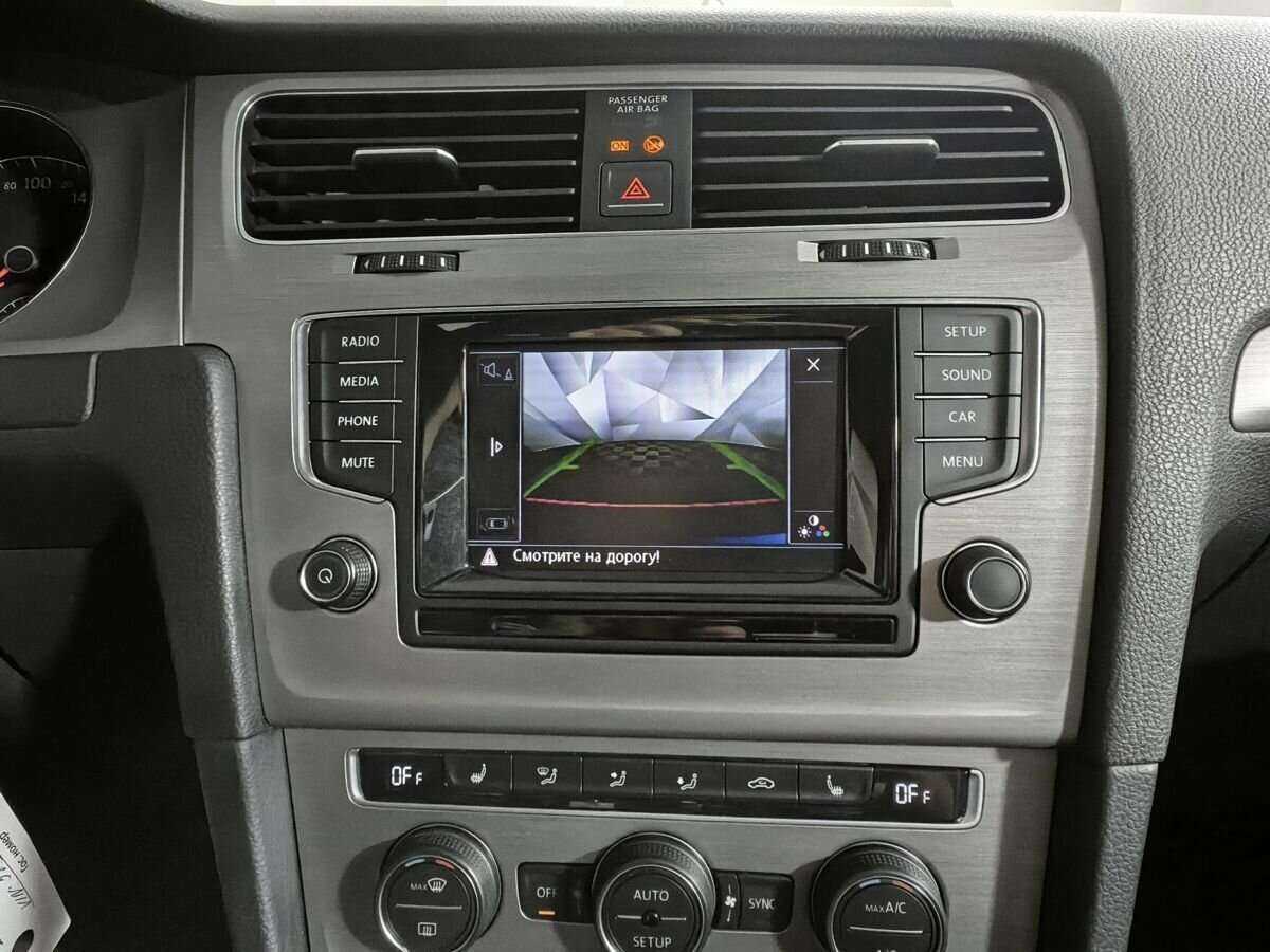 Б/У Фольксваген Гольф 2014 года. Фото: #15