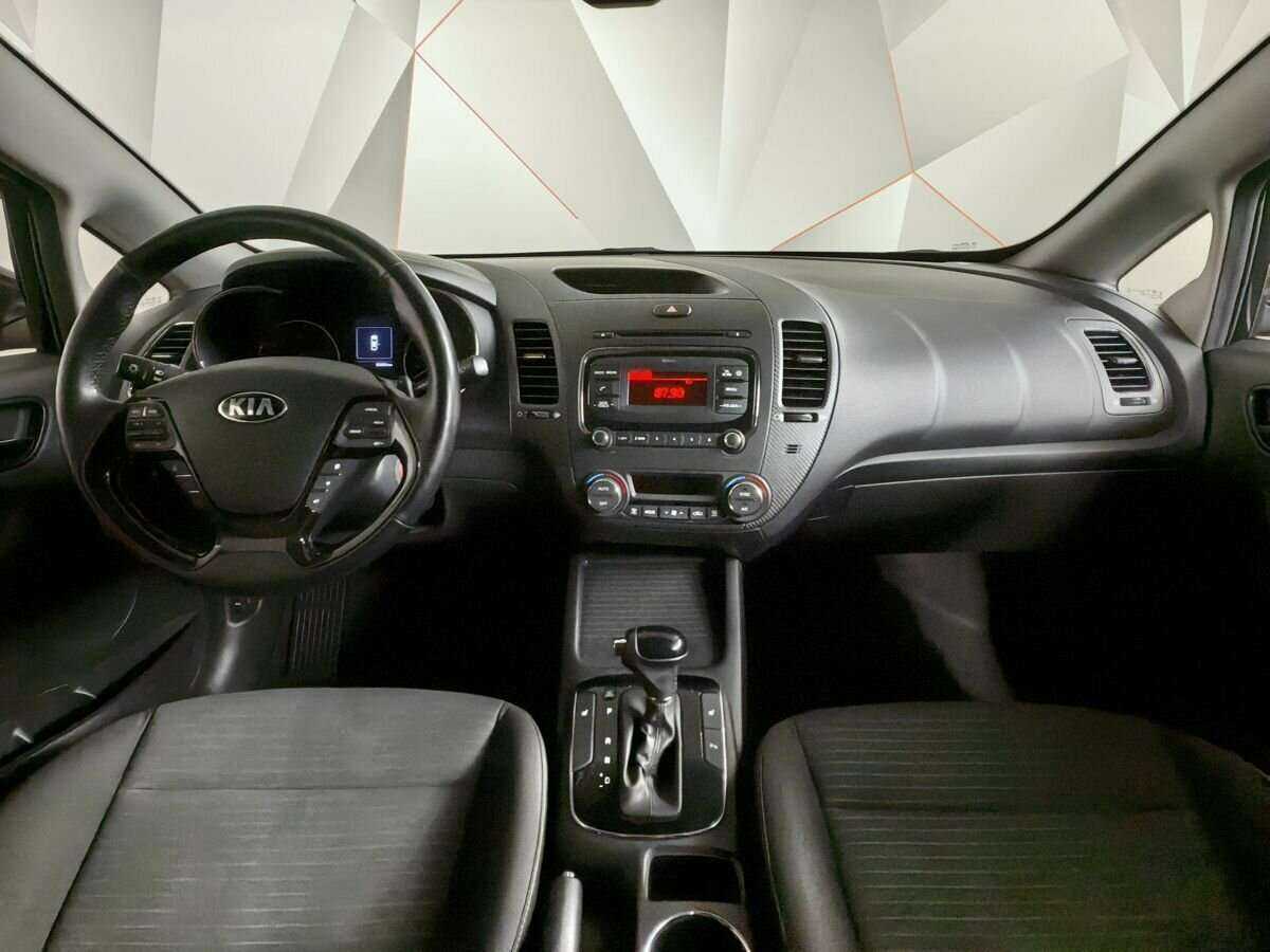 Б/У Киа Церато 2018 года. Фото: #9