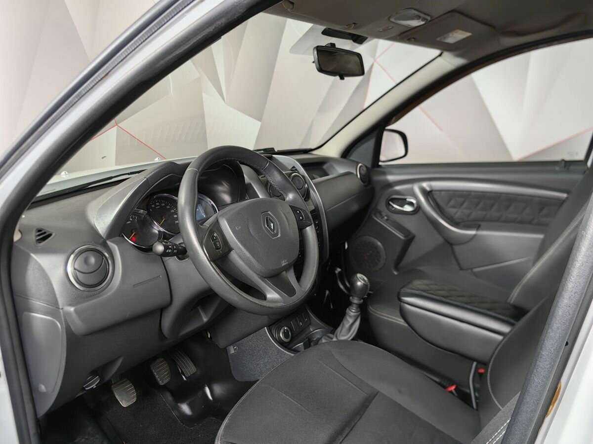 Б/У Рено Дастер 2017 года. Фото: #11