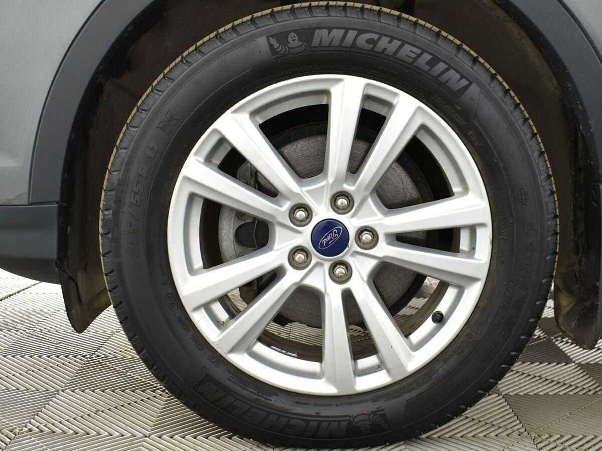 Б/У Форд Куга 2017 года. Фото: #7