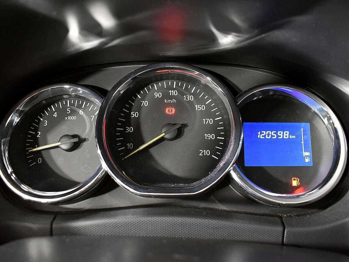 Б/У Рено Дастер 2017 года. Фото: #11