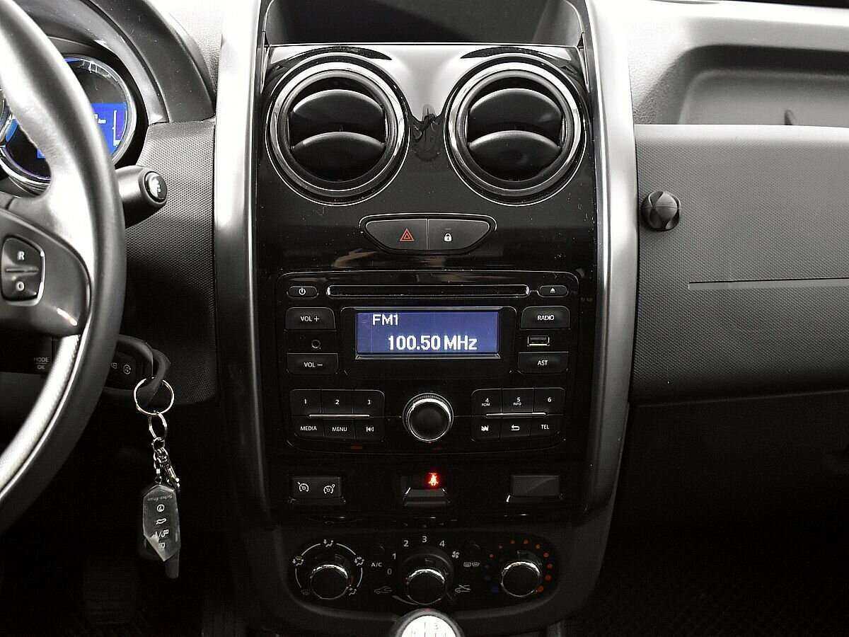 Б/У Рено Дастер 2017 года. Фото: #12