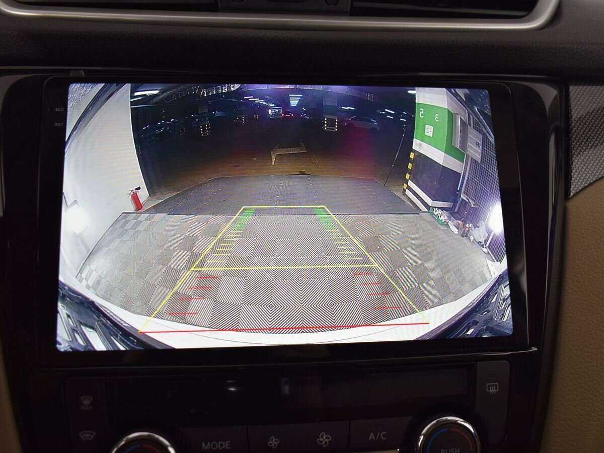 Б/У Ниссан Икс-Трейл 2016 года. Фото: #12