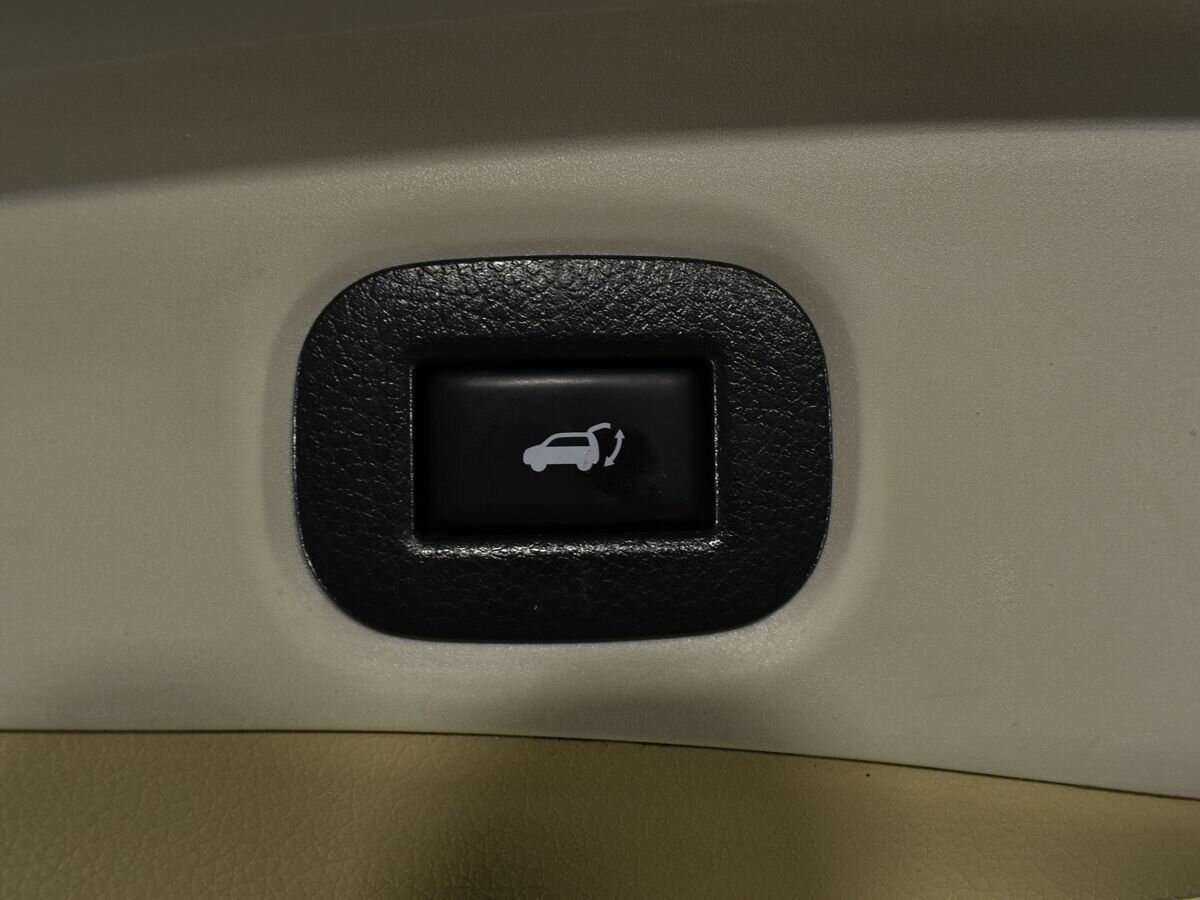 Б/У Ниссан Икс-Трейл 2016 года. Фото: #18