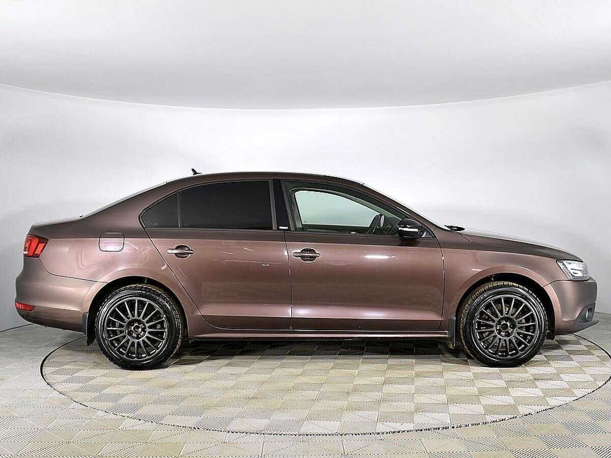 Б/У Фольксваген Джетта 2014 года. Фото: #3