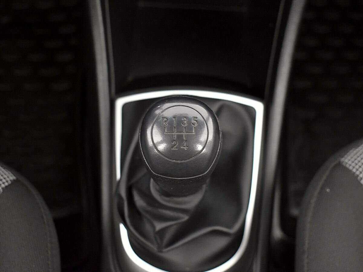 Б/У Хендай Солярис 2014 года. Фото: #13