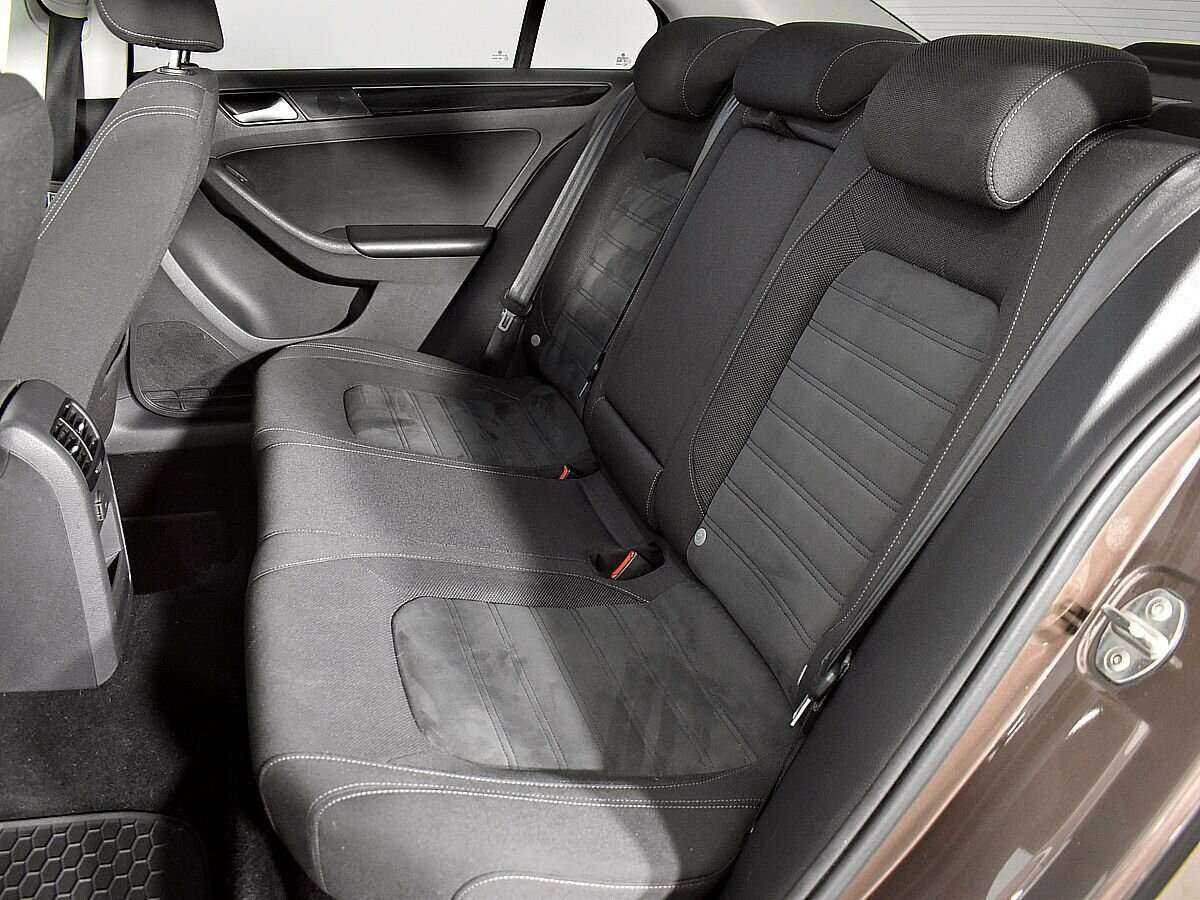 Б/У Фольксваген Джетта 2017 года. Фото: #7