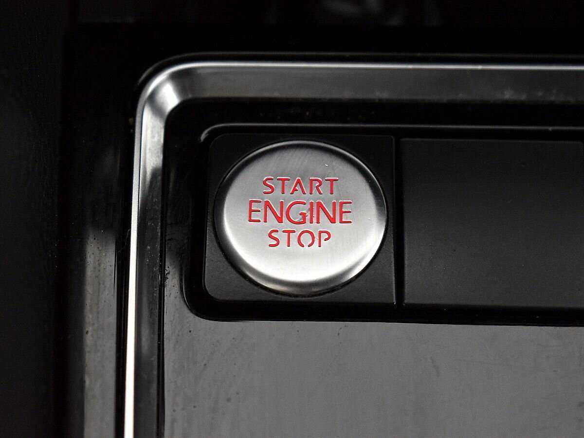 Б/У Фольксваген Джетта 2017 года. Фото: #14