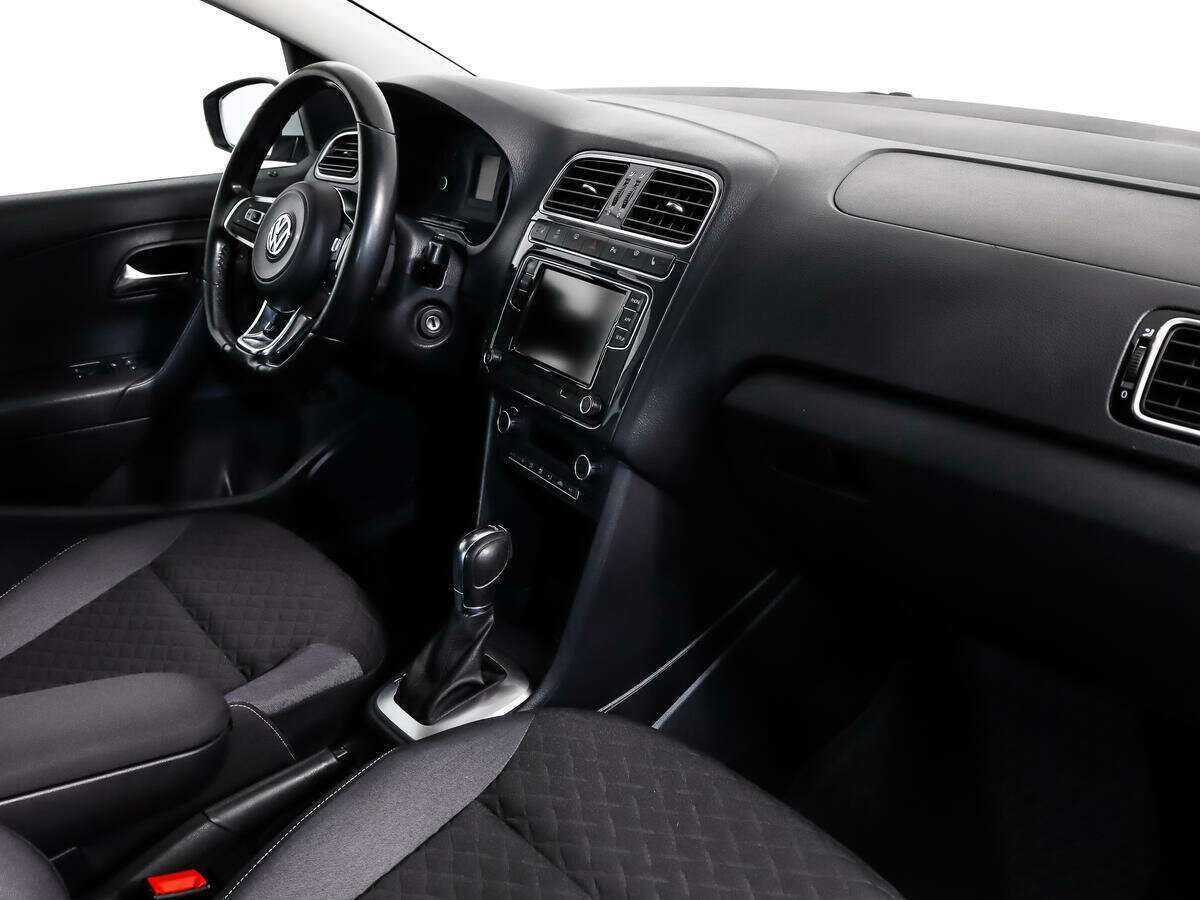 Б/У Фольксваген Поло 2018 года. Фото: #10