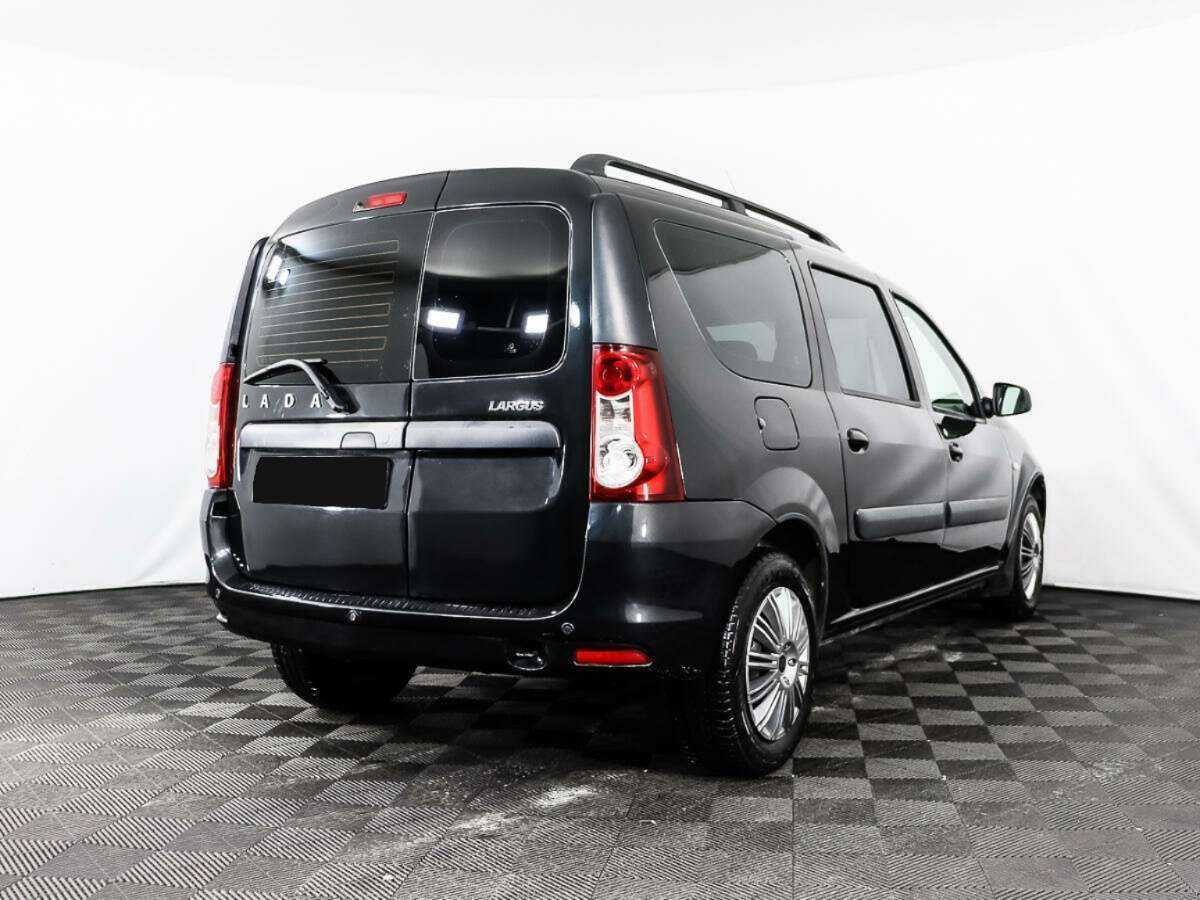 Б/У Лада (ВАЗ) Ларгус 2017 года. Фото: #3