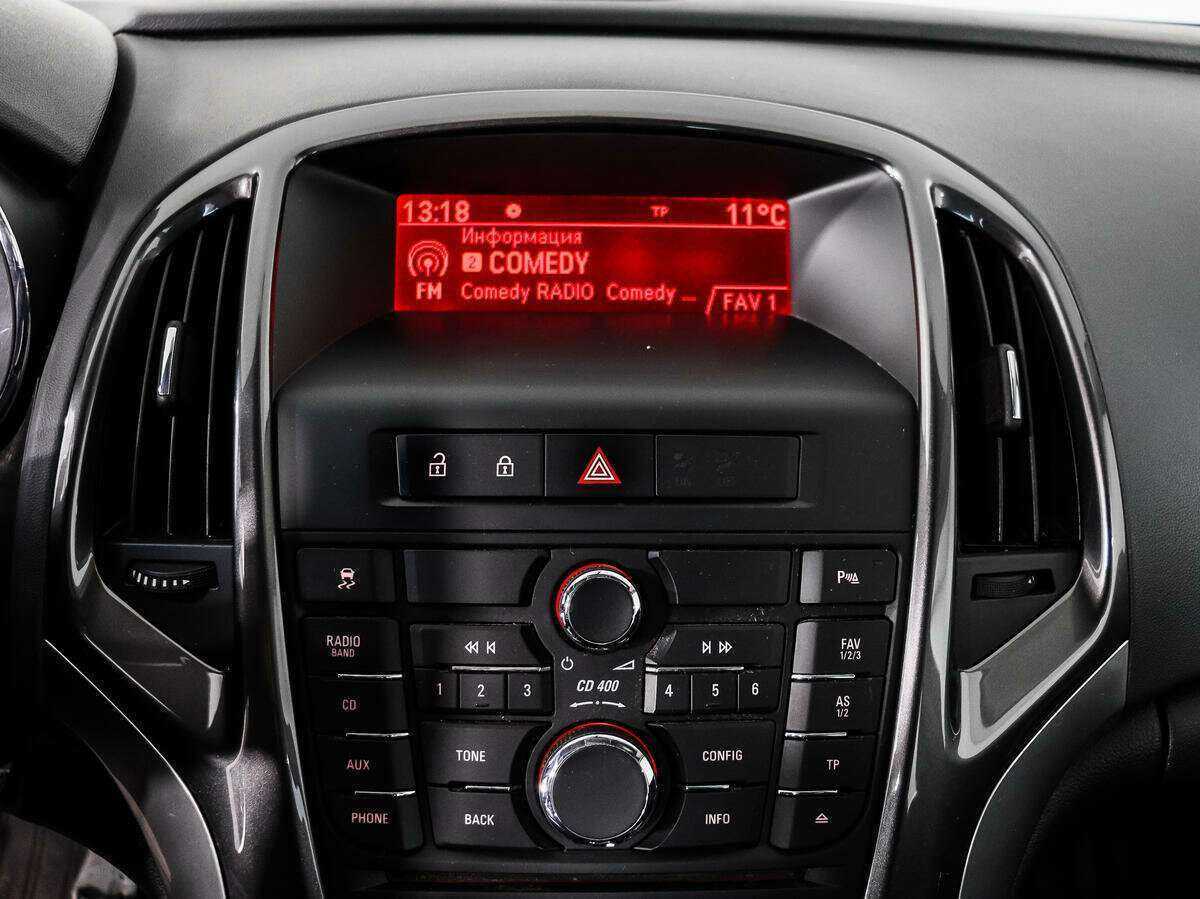 Б/У Опель Астра 2013 года. Фото: #12