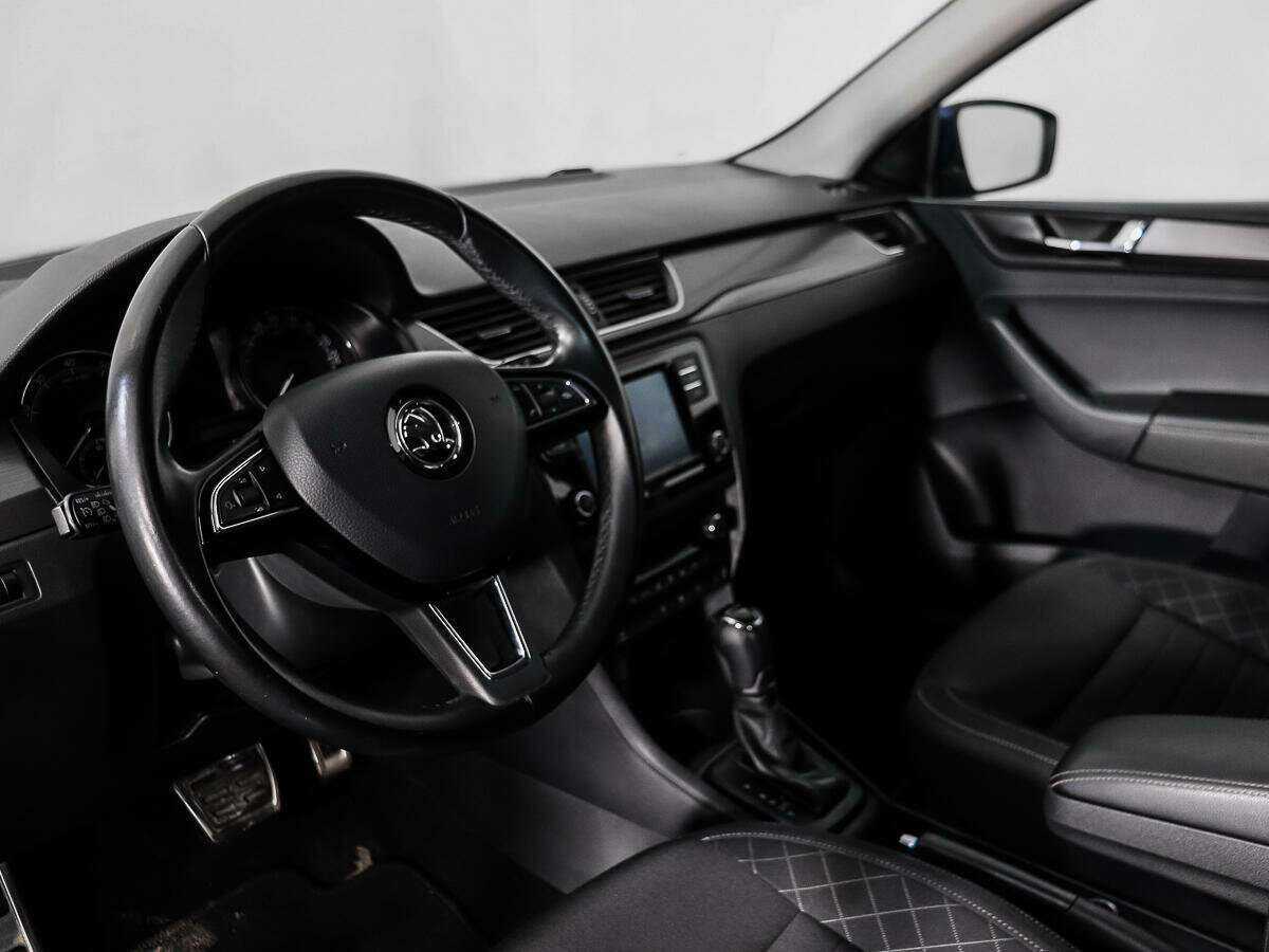 Б/У Шкода Рапид 2017 года. Фото: #8