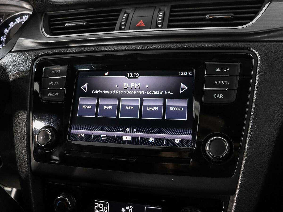 Б/У Шкода Рапид 2017 года. Фото: #12