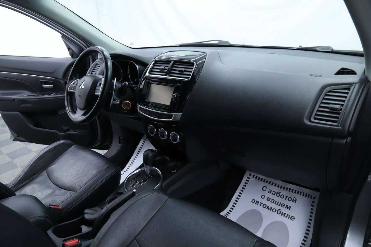 Б/У Митсубиши АС-Икс 2015 года. Фото: #14