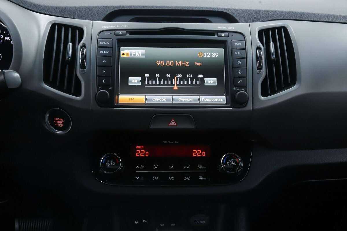 Б/У Киа Спортейдж 2015 года. Фото: #16