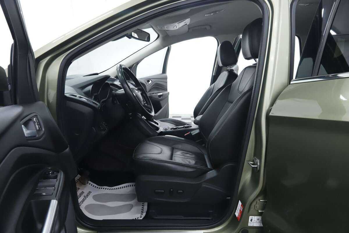 Б/У Форд Куга 2016 года. Фото: #6