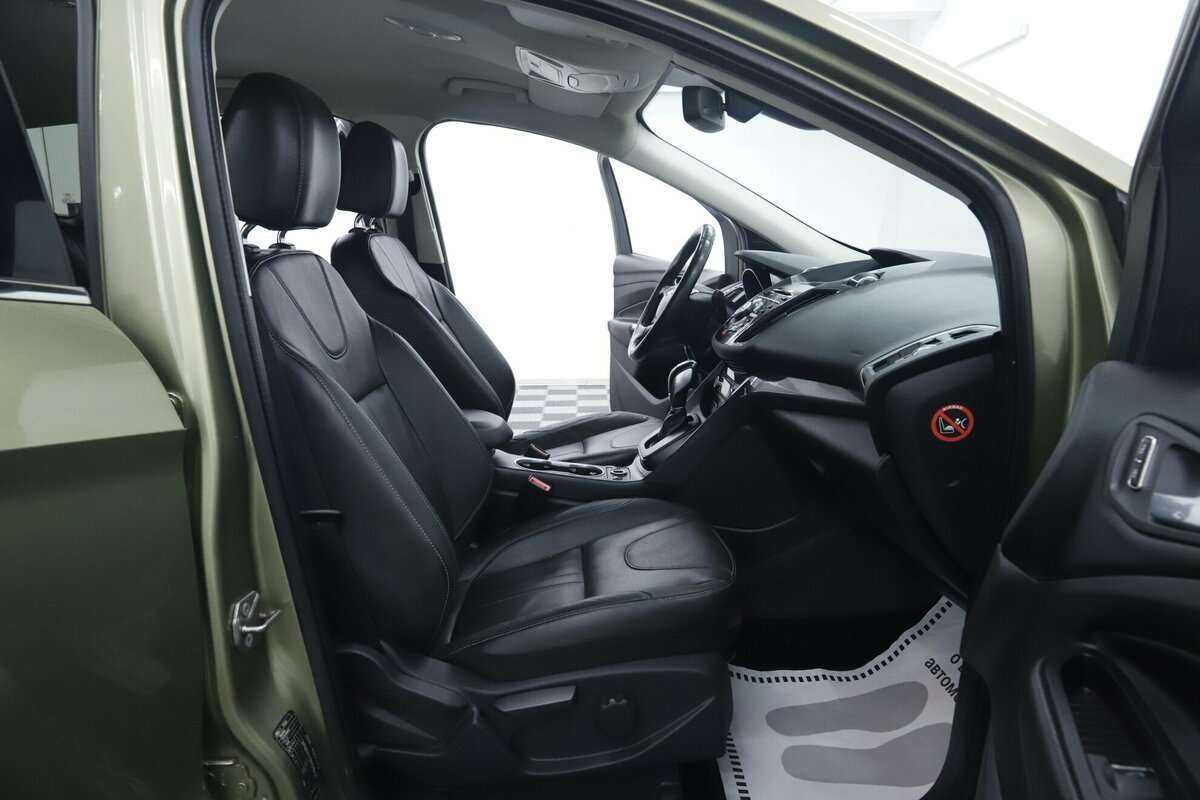 Б/У Форд Куга 2016 года. Фото: #18