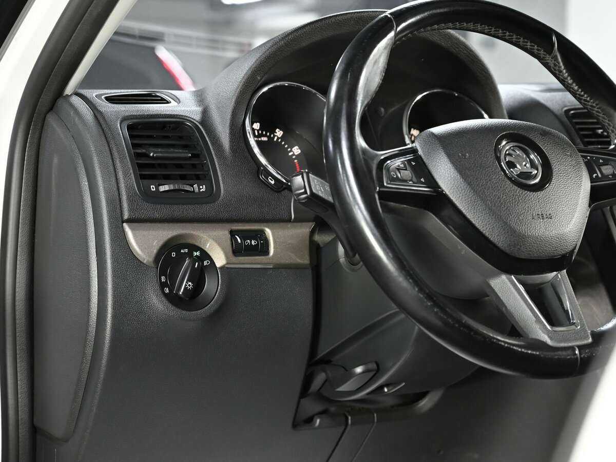 Б/У Шкода Йети 2014 года. Фото: #4