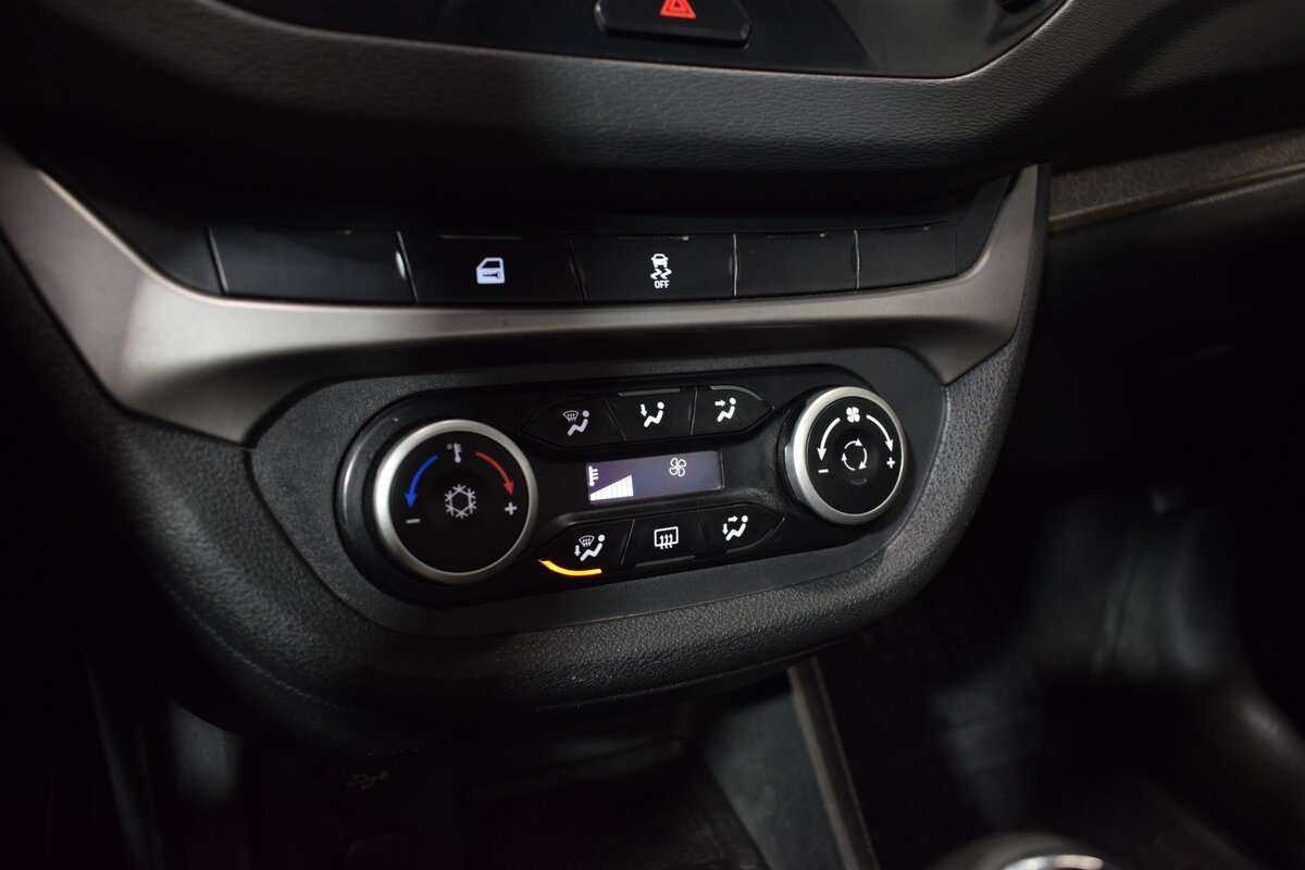 Б/У Лада (ВАЗ) Веста 2016 года. Фото: #15