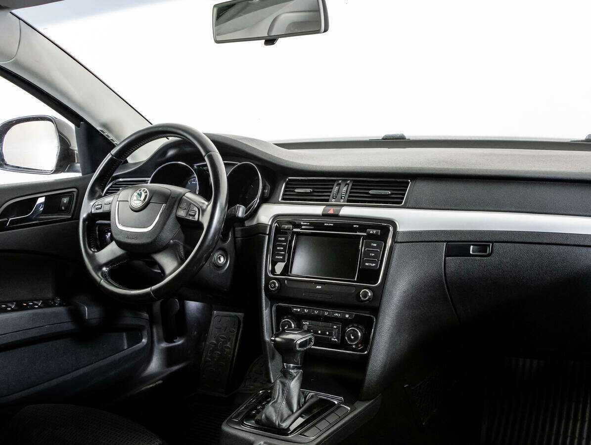 Б/У Шкода Суперб 2012 года. Фото: #8